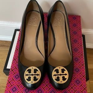 Pre-owned Tory Burch Sally Wedges